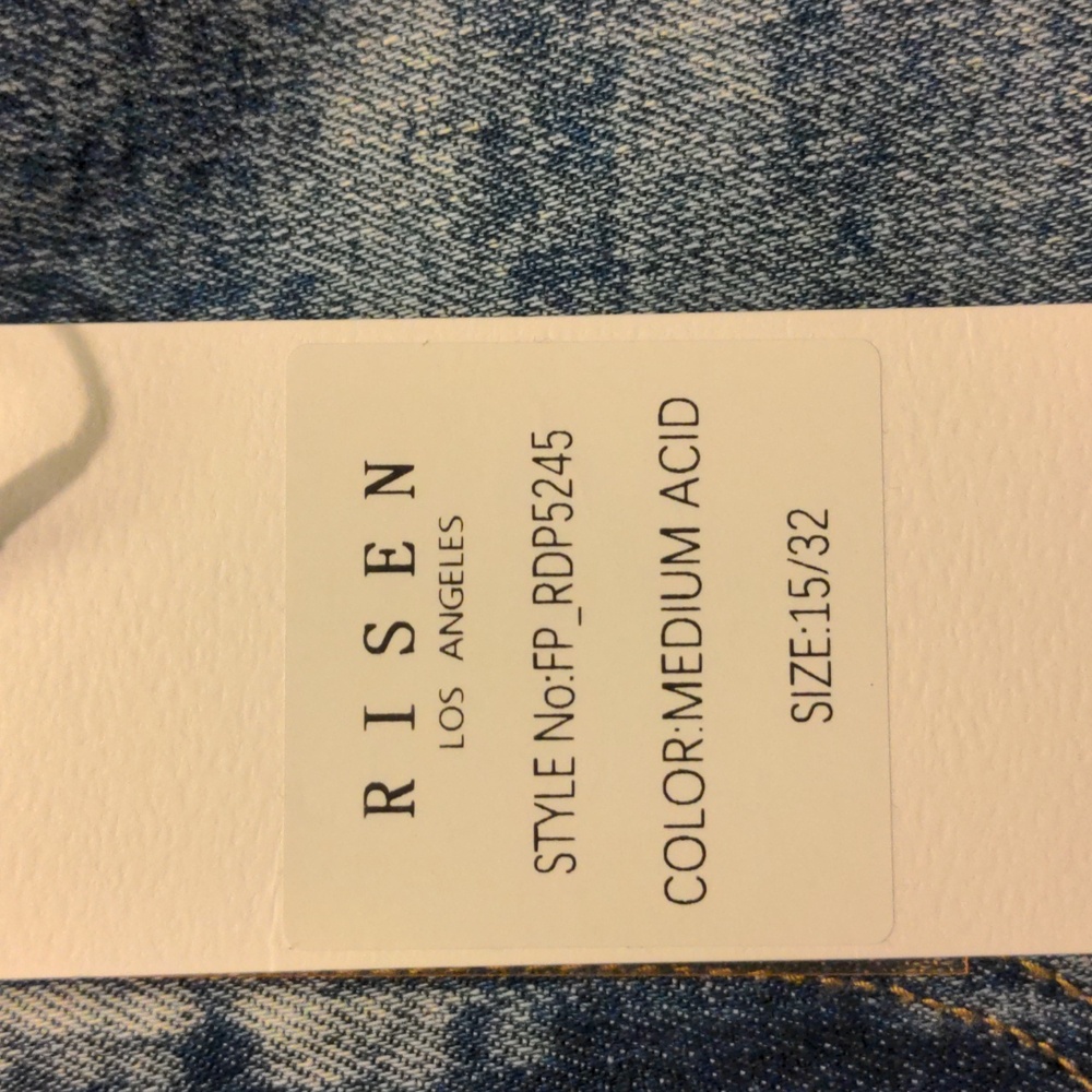SOLD NEW Acid Washed Ripped Flare Jeans by Risen sz 15/32 Buckle - Picture 8 of 9